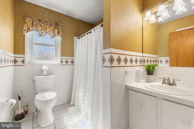 238 INDIAN SPRING RD, Woodstock, VA 22664