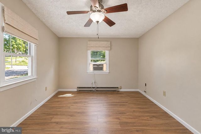 238 INDIAN SPRING RD, Woodstock, VA 22664