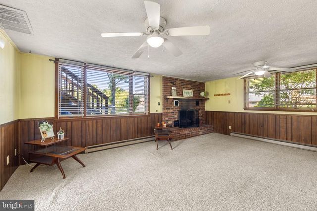 238 INDIAN SPRING RD, Woodstock, VA 22664