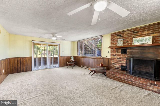 238 INDIAN SPRING RD, Woodstock, VA 22664