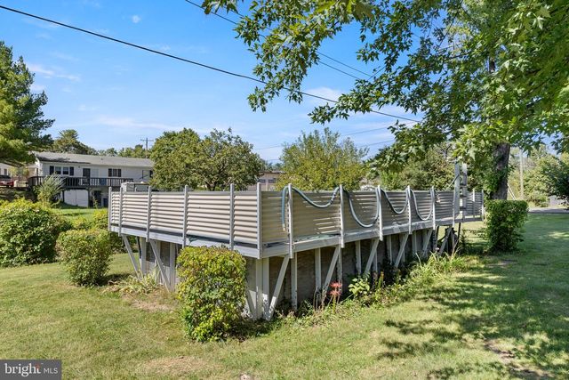 238 INDIAN SPRING RD, Woodstock, VA 22664
