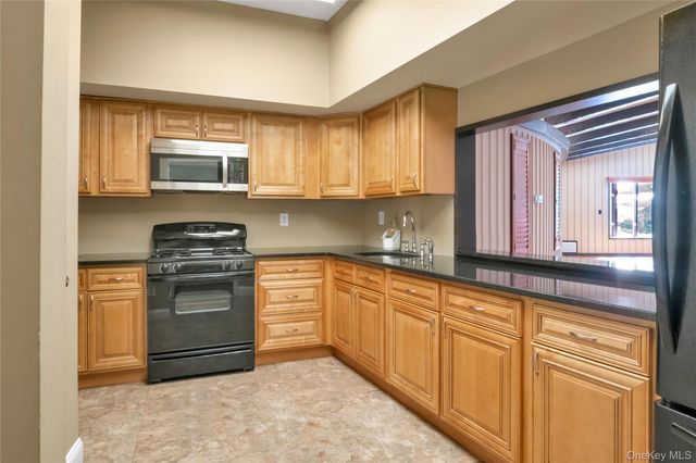 360 Skyline Drive, Pomona, NY 10970
