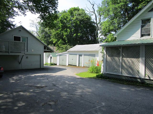 1950 N. Main Street, Londonderry, VT 05148