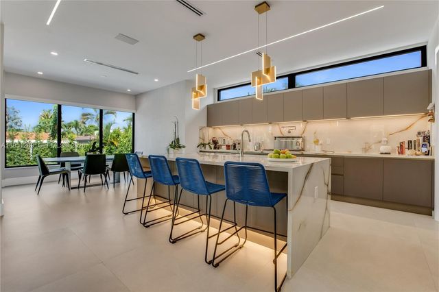 8826 Froude Ave, Surfside, FL 33154