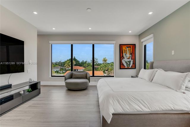 8826 Froude Ave, Surfside, FL 33154