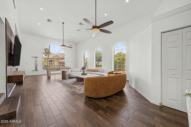 5773 W SHANNON Street, Chandler, AZ 85226