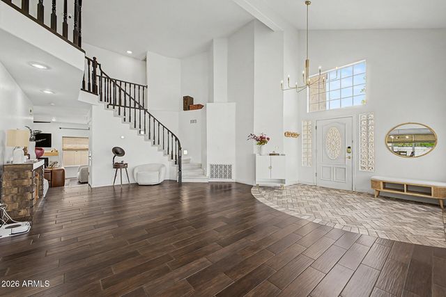 5773 W SHANNON Street, Chandler, AZ 85226