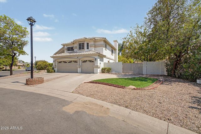 5773 W SHANNON Street, Chandler, AZ 85226
