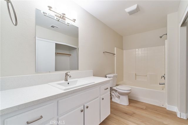 1286 Arctic Avenue, Thermal, CA 92274