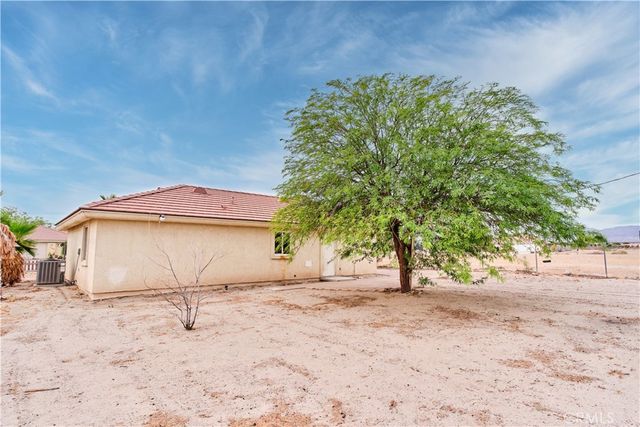1286 Arctic Avenue, Thermal, CA 92274