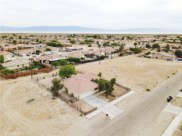 1286 Arctic Avenue, Thermal, CA 92274
