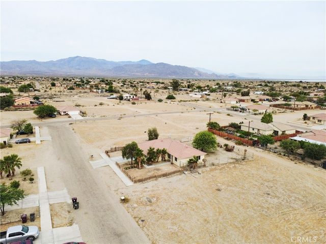 1286 Arctic Avenue, Thermal, CA 92274