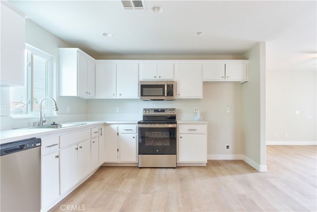 1286 Arctic Avenue, Thermal, CA 92274