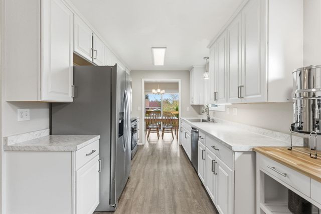 8328 N CAROLINA Way, Spokane, WA 99208