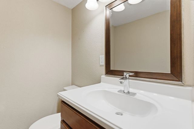 8328 N CAROLINA Way, Spokane, WA 99208