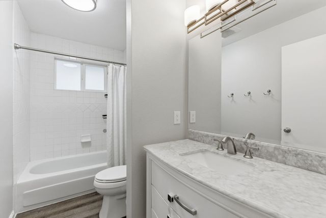 8328 N CAROLINA Way, Spokane, WA 99208