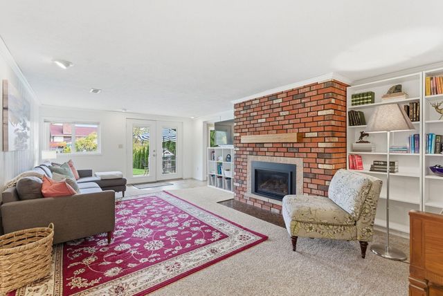 8328 N CAROLINA Way, Spokane, WA 99208