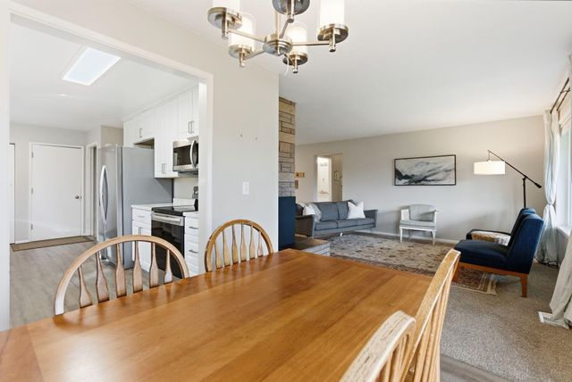 8328 N CAROLINA Way, Spokane, WA 99208