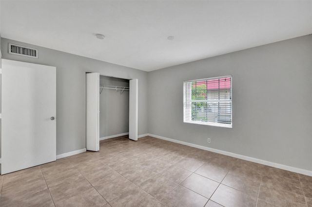 555 SE 8th St 252, Deerfield Beach, FL 33441
