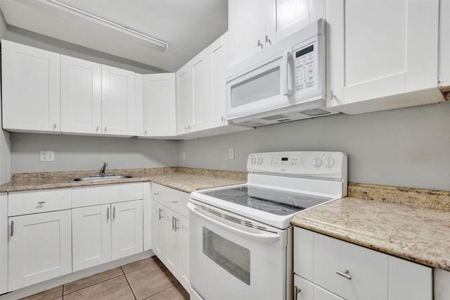555 SE 8th St 252, Deerfield Beach, FL 33441