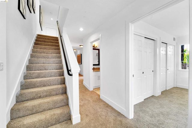 7907 Michigan Ave, Oakland, CA 94605