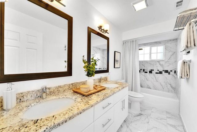 7907 Michigan Ave, Oakland, CA 94605