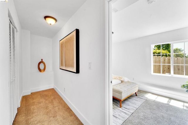 7907 Michigan Ave, Oakland, CA 94605