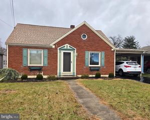 531 CUMBERLAND AVE, Chambersburg, PA 17201