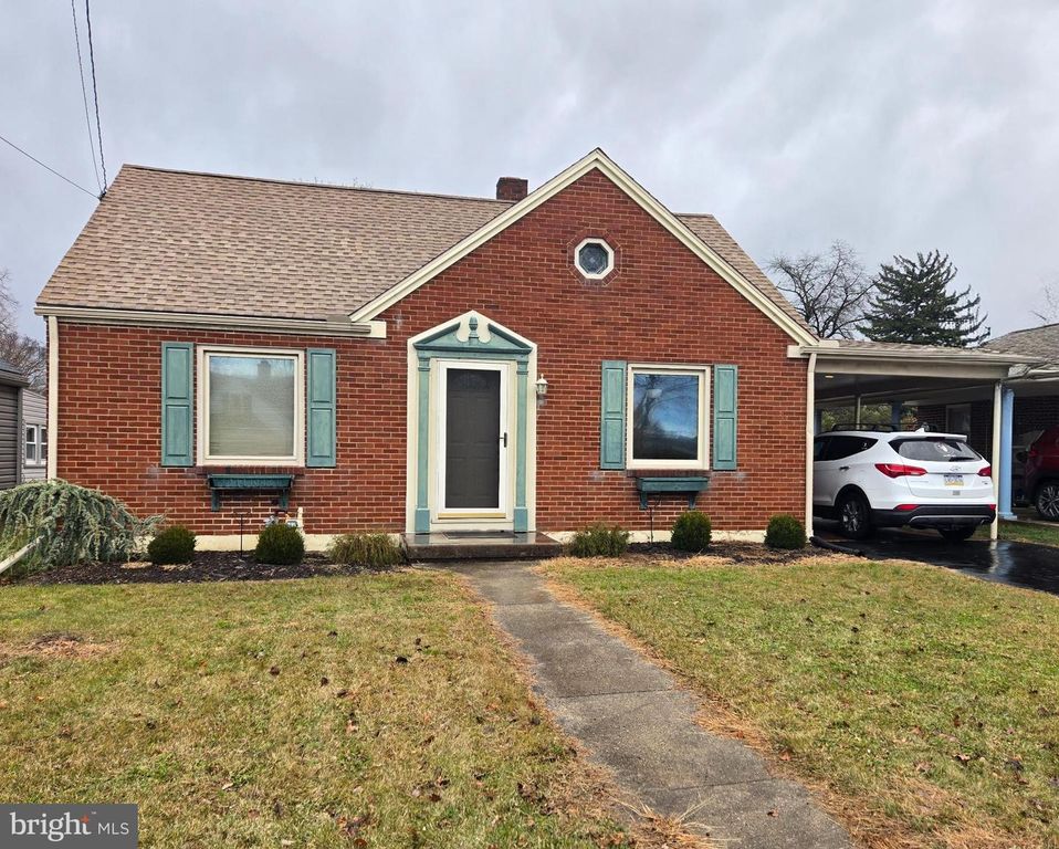 531 CUMBERLAND AVE, Chambersburg, PA 17201