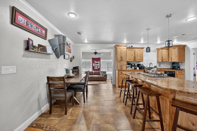 104 S Vine Street, Claude, TX 79019