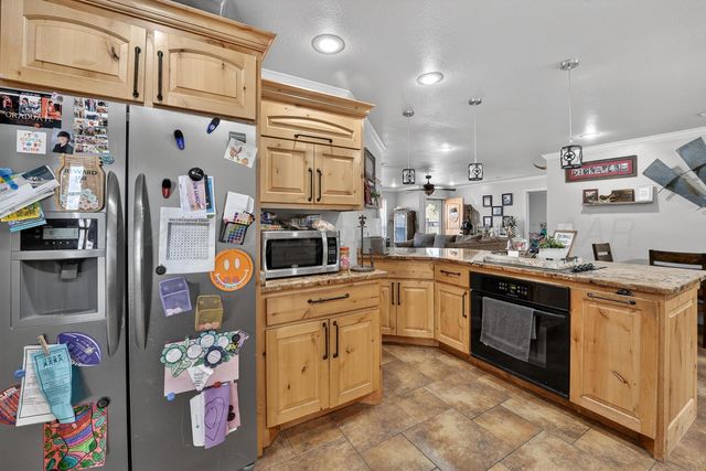 104 S Vine Street, Claude, TX 79019