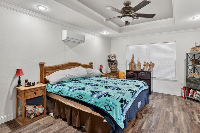 104 S Vine Street, Claude, TX 79019