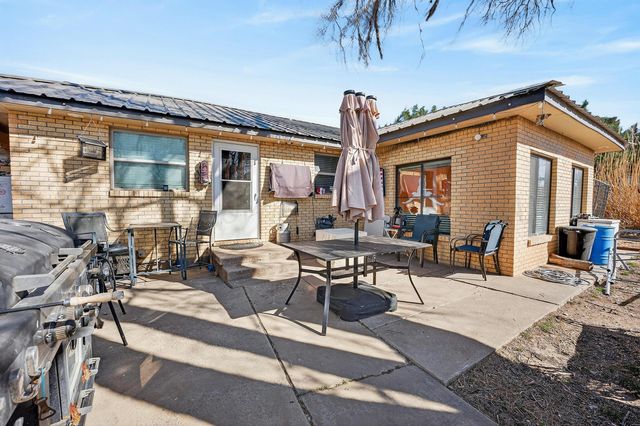 104 S Vine Street, Claude, TX 79019