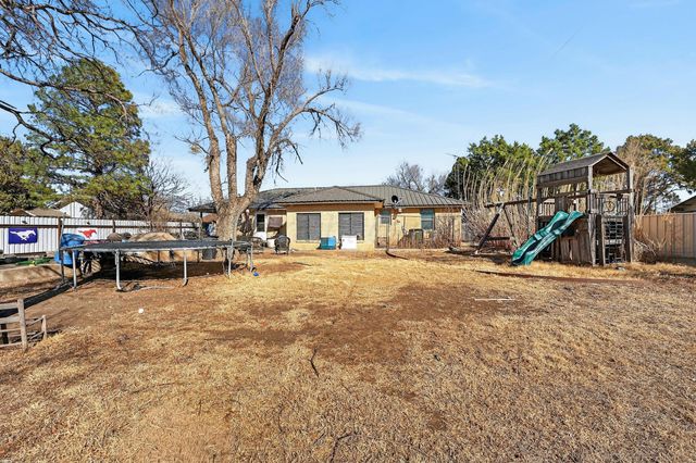 104 S Vine Street, Claude, TX 79019