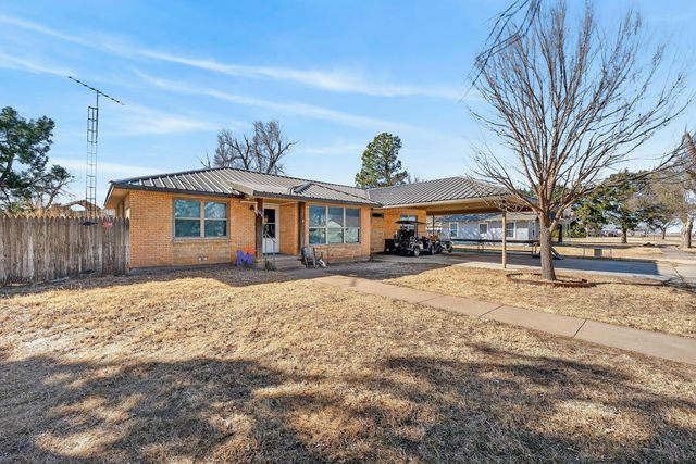 104 S Vine Street, Claude, TX 79019