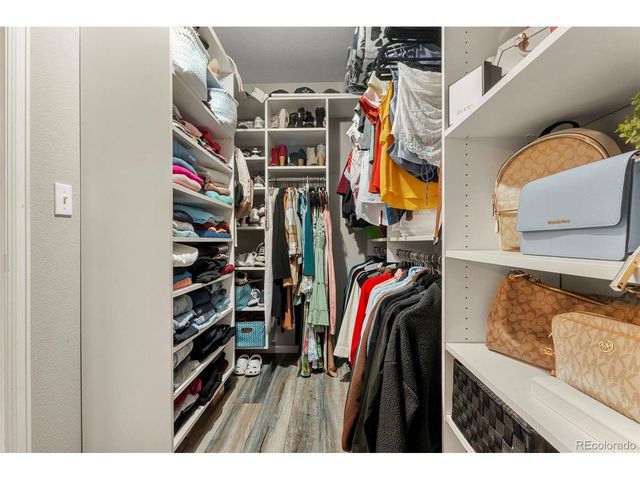 25526 E Maple Ave, Aurora, CO 80018