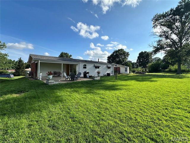 333 Pentonville Drive, Unincorporated, MO 63125