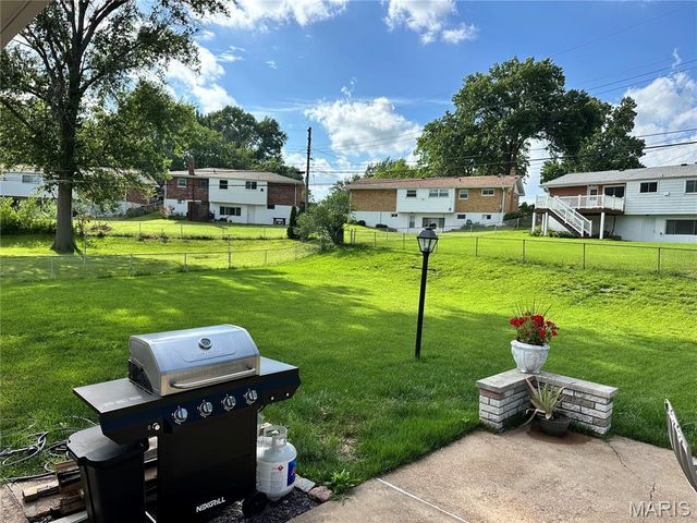 333 Pentonville Drive, Unincorporated, MO 63125