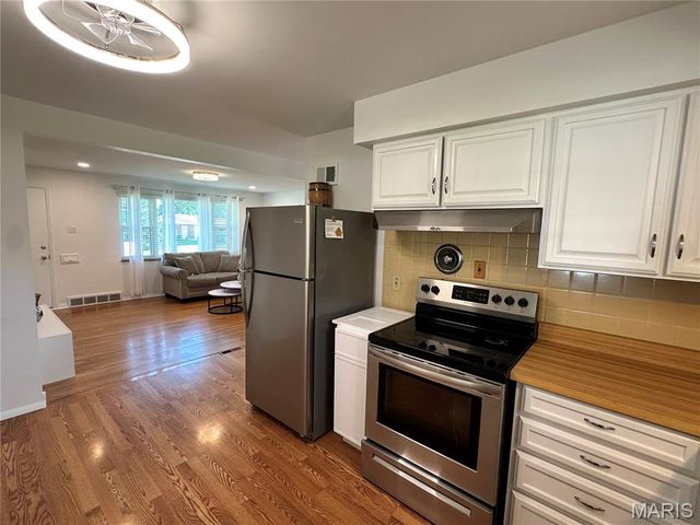 333 Pentonville Drive, Unincorporated, MO 63125
