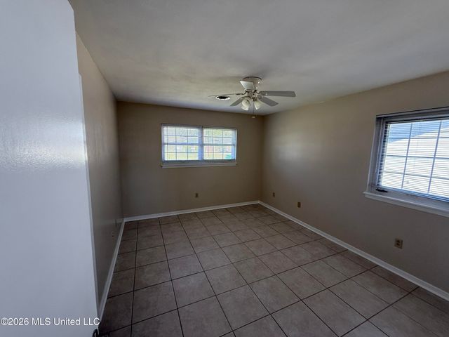 405 Mcguire Circle, Gulfport, MS 39507