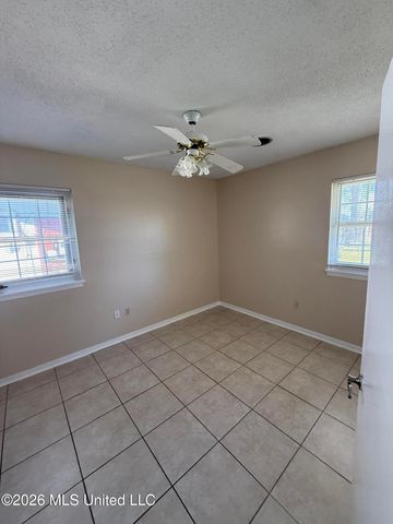 405 Mcguire Circle, Gulfport, MS 39507