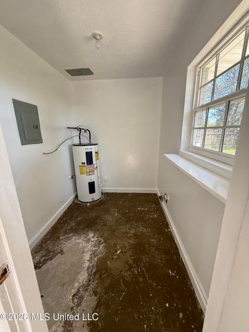 405 Mcguire Circle, Gulfport, MS 39507