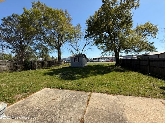 405 Mcguire Circle, Gulfport, MS 39507
