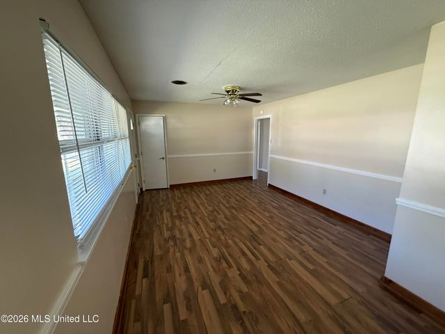 405 Mcguire Circle, Gulfport, MS 39507