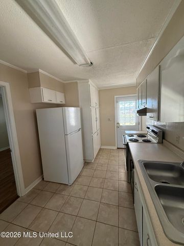 405 Mcguire Circle, Gulfport, MS 39507