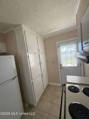 405 Mcguire Circle, Gulfport, MS 39507