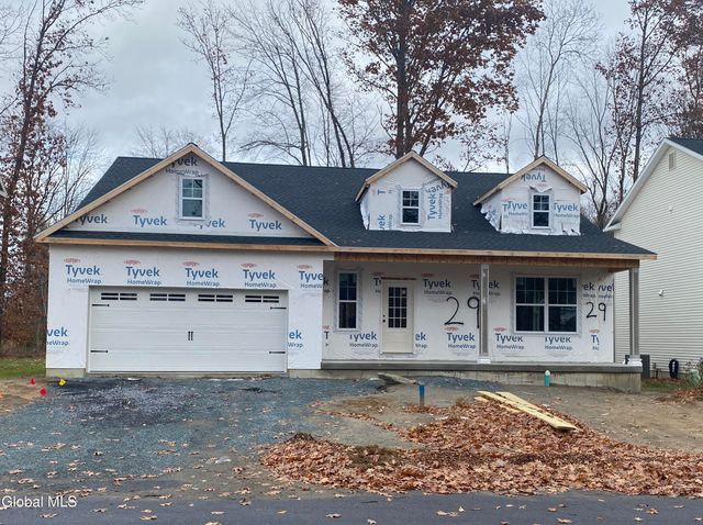 29 Tamarack Street, Ballston, NY 12019