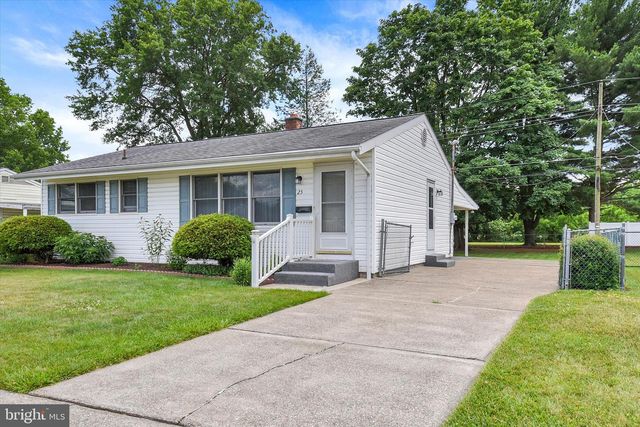 23 SHIRLEY DR, Middletown, PA 17057