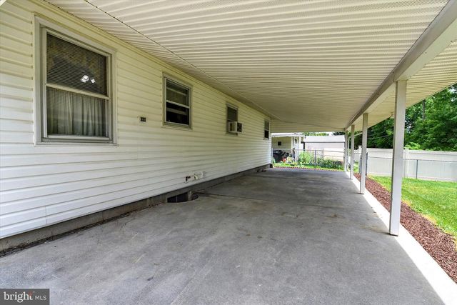 23 SHIRLEY DR, Middletown, PA 17057