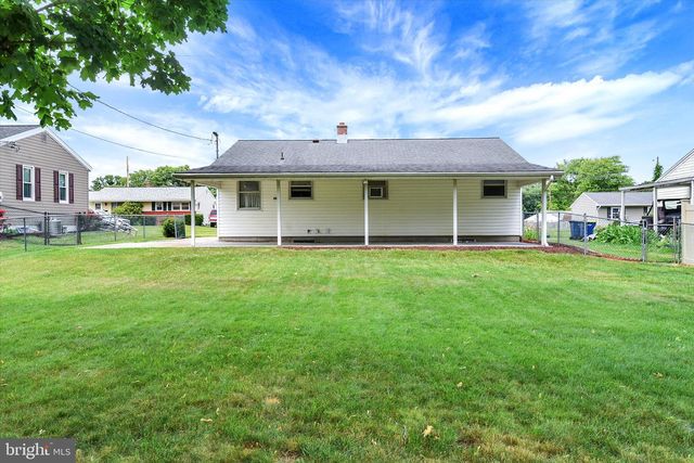 23 SHIRLEY DR, Middletown, PA 17057